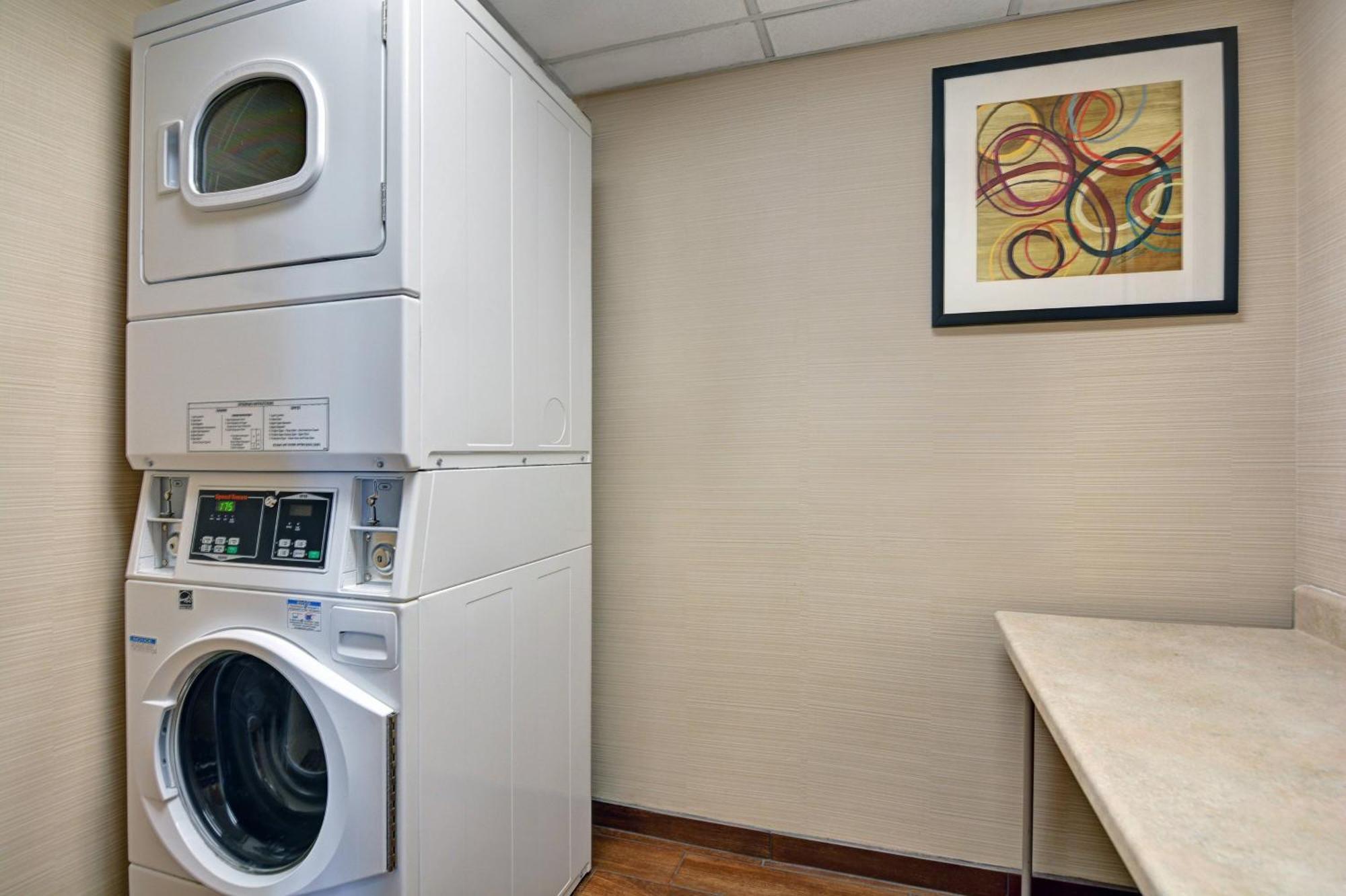 Fairfield By Marriott Inn & Suites Wallingford New Haven Exteriör bild