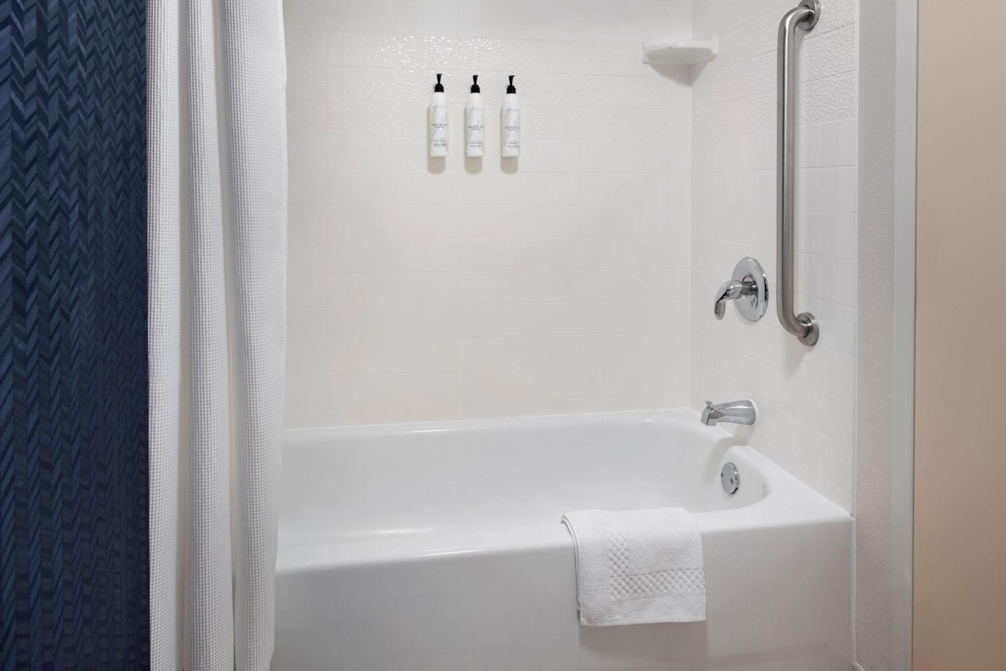 Fairfield By Marriott Inn & Suites Wallingford New Haven Exteriör bild